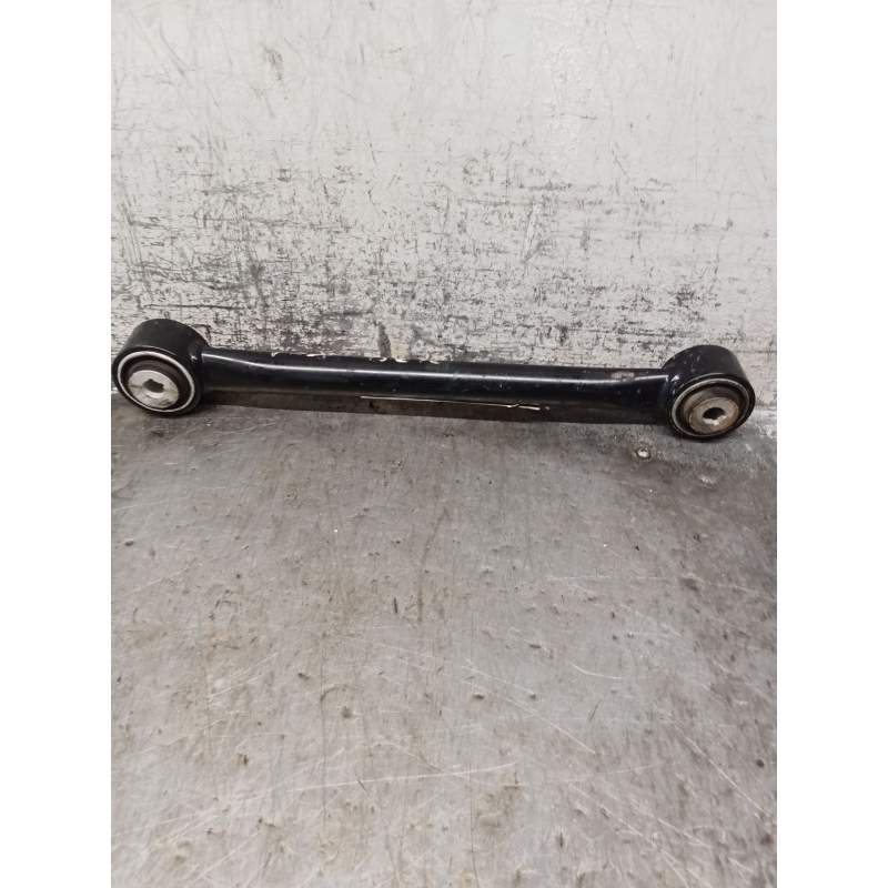 Recambio de brazo suspension inferior trasero derecho para jeep renegade referencia OEM IAM 00521136450  