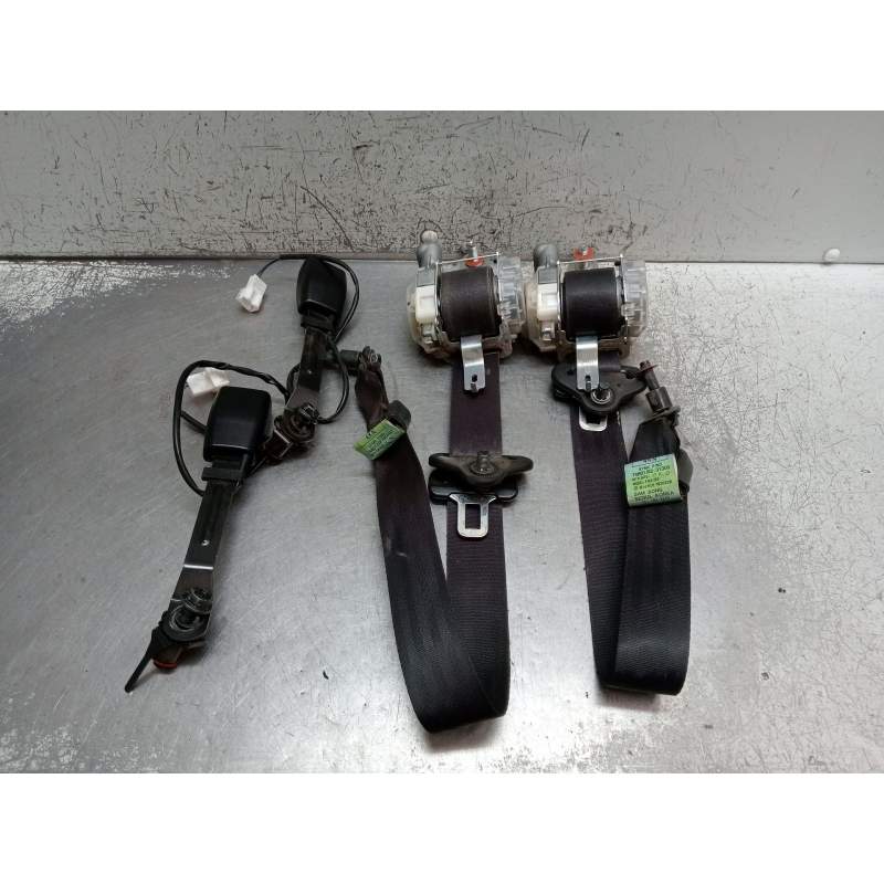Recambio de juego cinturones delantero para ssangyong actyon sports xdi 4wd referencia OEM IAM  5P 2006