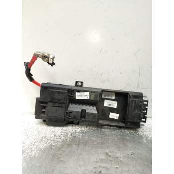 CAJA RELES / FUSIBLES GK2T14B144GA 