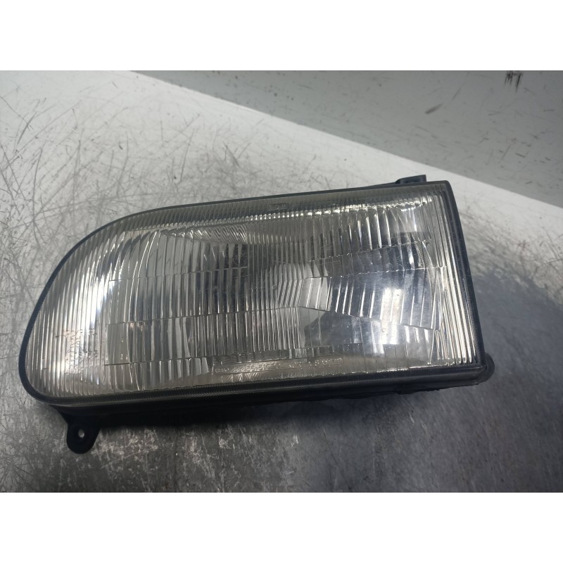 Recambio de faro izquierdo para kia pride glxi berlina referencia OEM IAM   