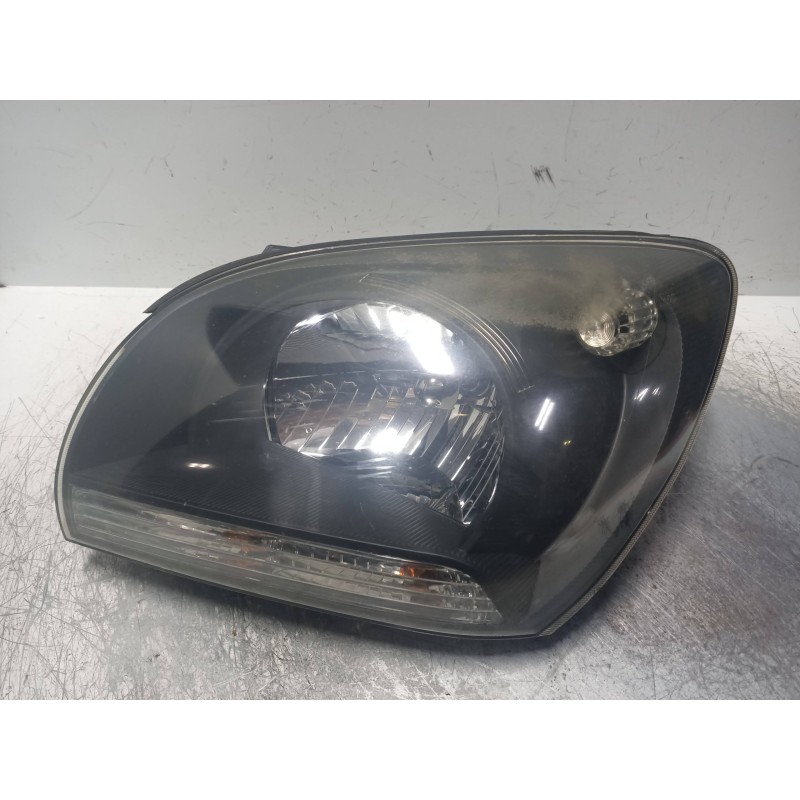 Recambio de faro izquierdo para kia sportage 2.0 cat referencia OEM IAM   