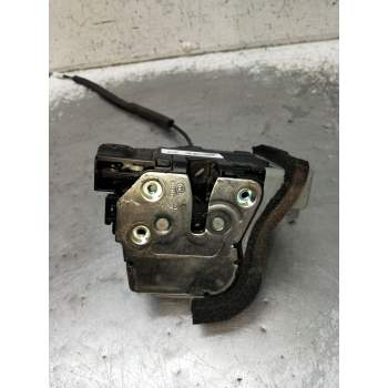 MOTOR CIERRE CENTRALIZADO TRASERO DERECHO 81420C8020KKQ 5P 2014