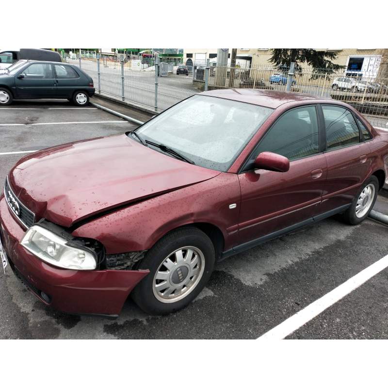 AUDI A4 BERLINA (B5)