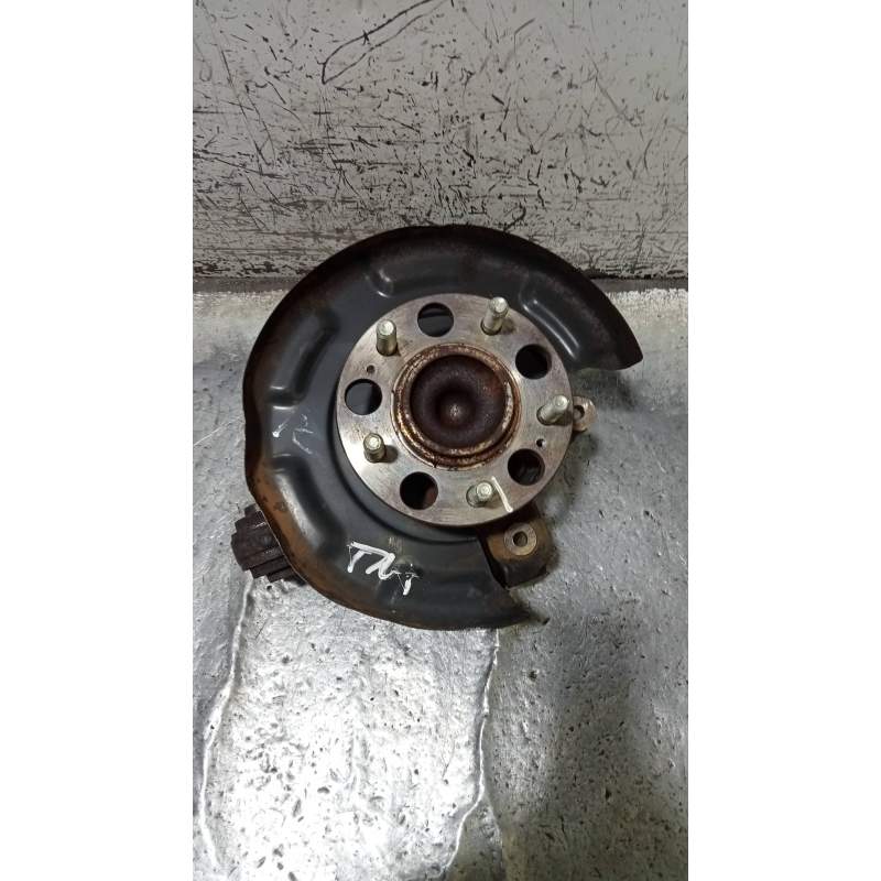 Recambio de mangueta trasera izquierda para kia cee´d 1.6 gdi cat referencia OEM IAM  16G 2012