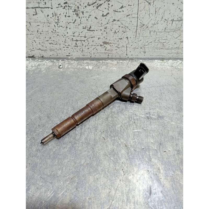 Recambio de inyector para opel insignia berlina cosmo referencia OEM IAM 0445110327 BOSCH 2008