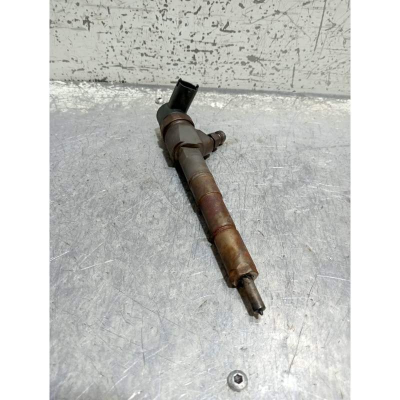Recambio de inyector para opel insignia berlina cosmo referencia OEM IAM 0445110327 BOSCH 2008