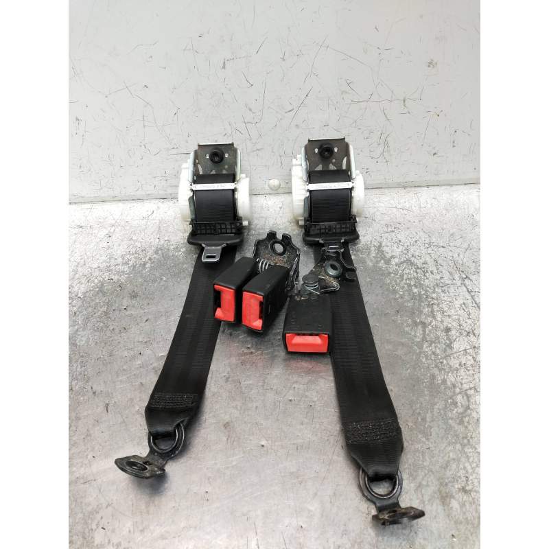 Recambio de juego cinturones trasero para ford focus turn. referencia OEM IAM 340704772D WY0EX270 5P