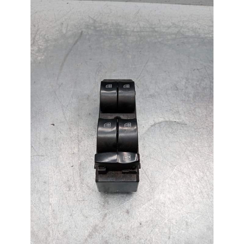 Recambio de mando elevalunas delantero izquierdo para renault koleos i (hy_) 2.0 dci (hy0k) referencia OEM IAM 25401jy00c  