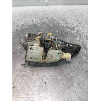 MOTOR CIERRE CENTRALIZADO TRASERO IZQUIERDO 5P