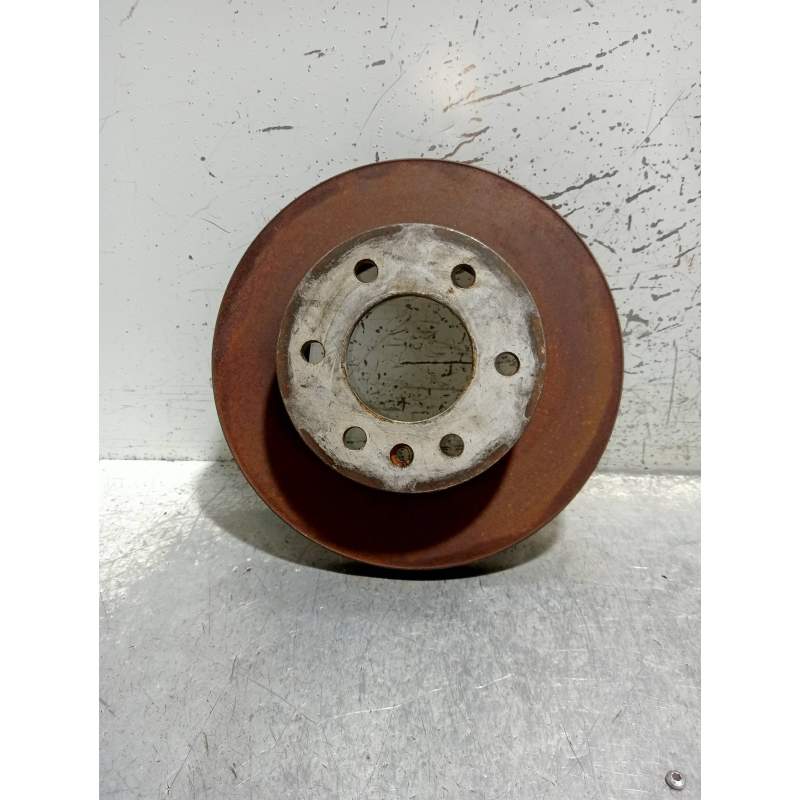 Recambio de disco freno delantero para mercedes-benz sprinter 02.00  caja cerrada referencia OEM IAM   