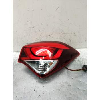 PILOTO TRASERO DERECHO 92402C8000 02067099900010 2014