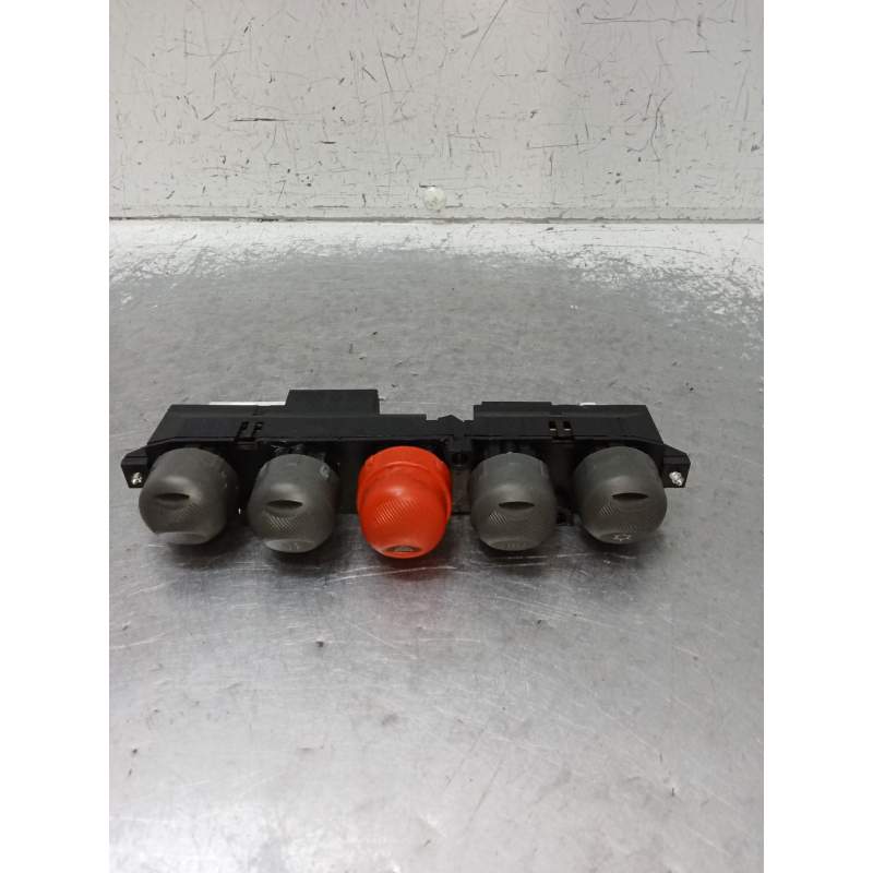 Recambio de mando multifuncion para fiat seicento / 600 (187_) 1.1 (187axb, 187axb1a, 187axc1a02) referencia OEM IAM   2005