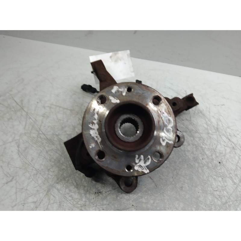 Recambio de mangueta delantera derecha para dacia sandero 0.9 tce cat referencia OEM IAM   