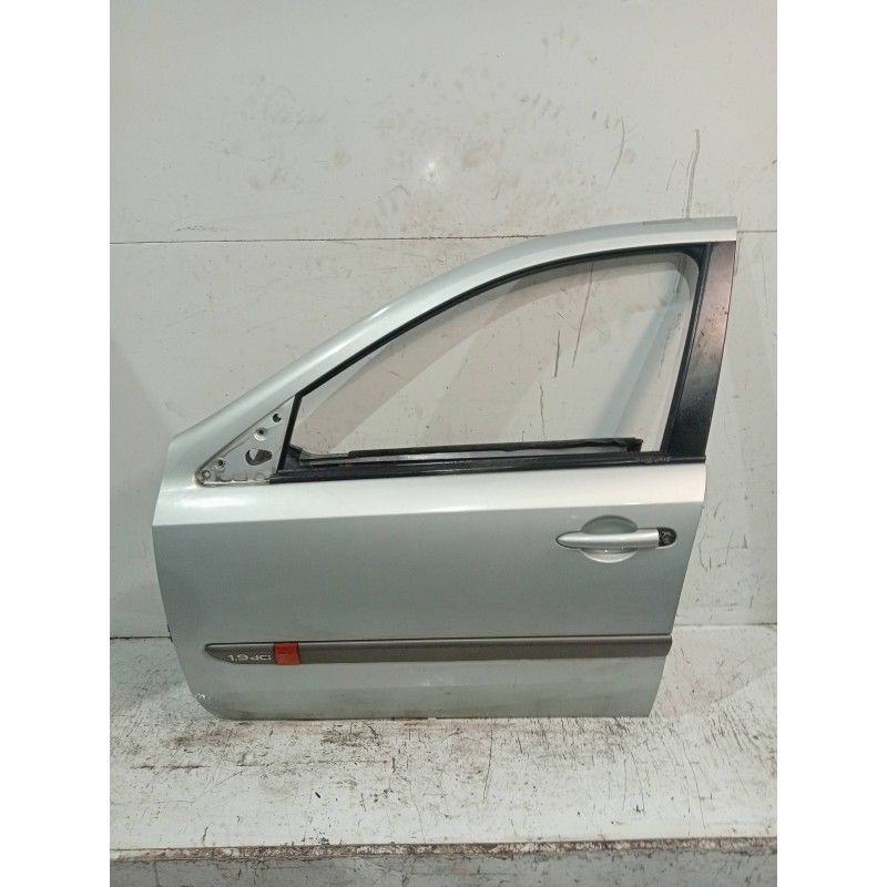 Recambio de puerta delantera izquierda para renault laguna ii grandtour (kg0) dynamique referencia OEM IAM   5P