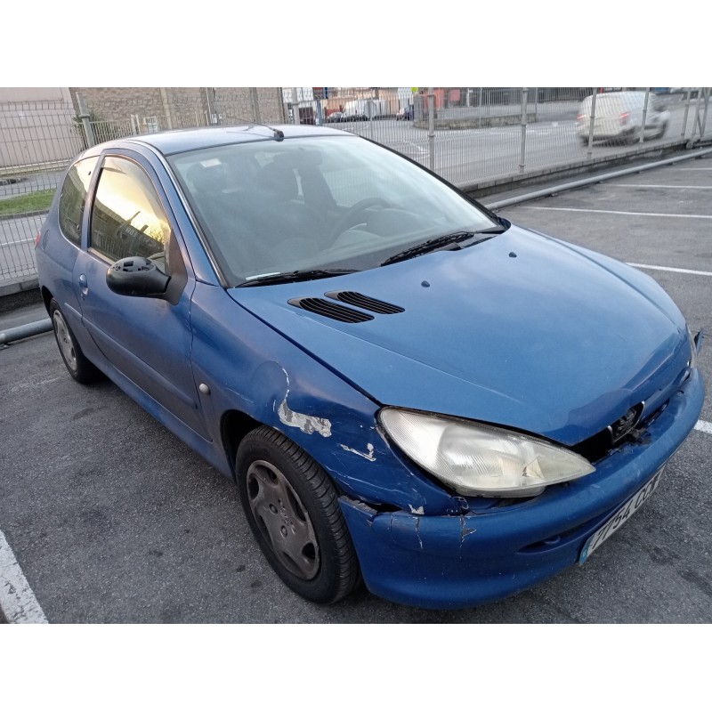 peugeot 206 berlina del año 2002