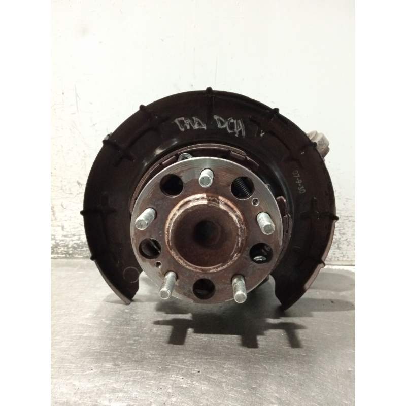 Recambio de mangueta trasera derecha para kia cee´d sw (ed) 2.0 crdi 140 referencia OEM IAM 582073K000  