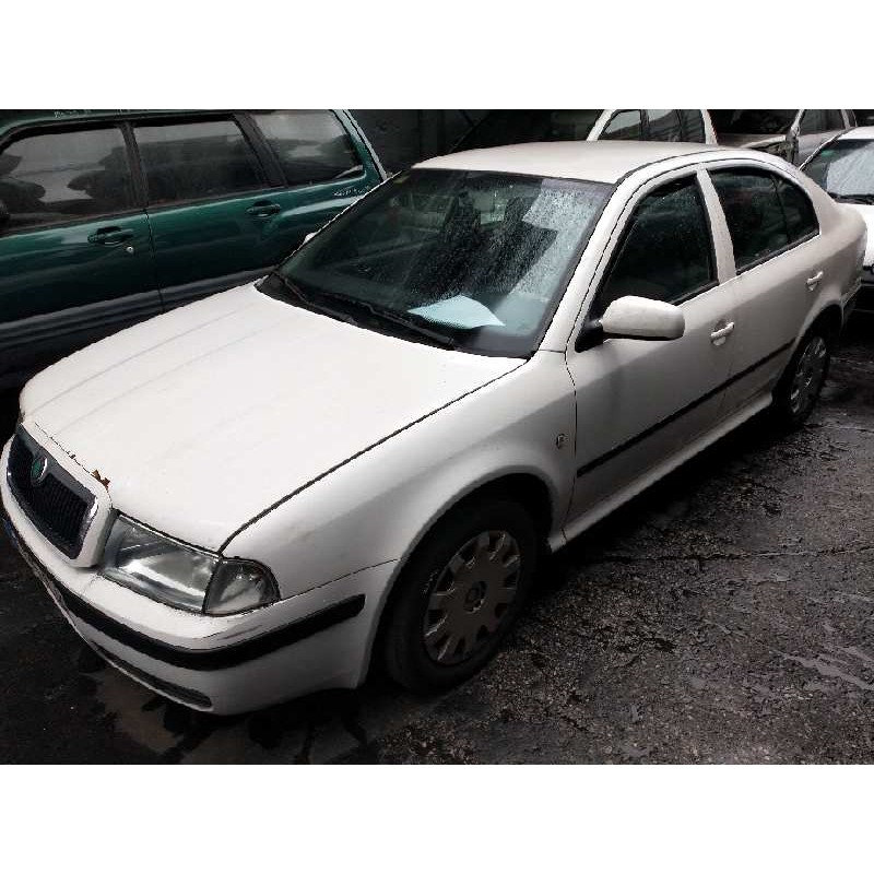 skoda octavia berlina (1u2) del año 2003