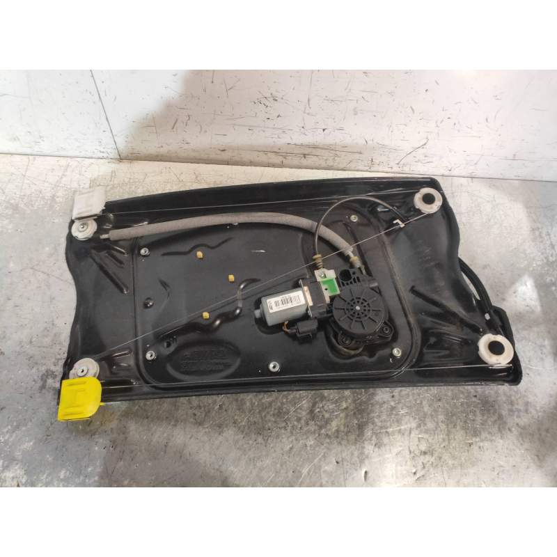 Recambio de elevalunas delantero izquierdo para land rover freelander (lr2) 2.2 td4 referencia OEM IAM 6H5223201AP 2115M 0772A