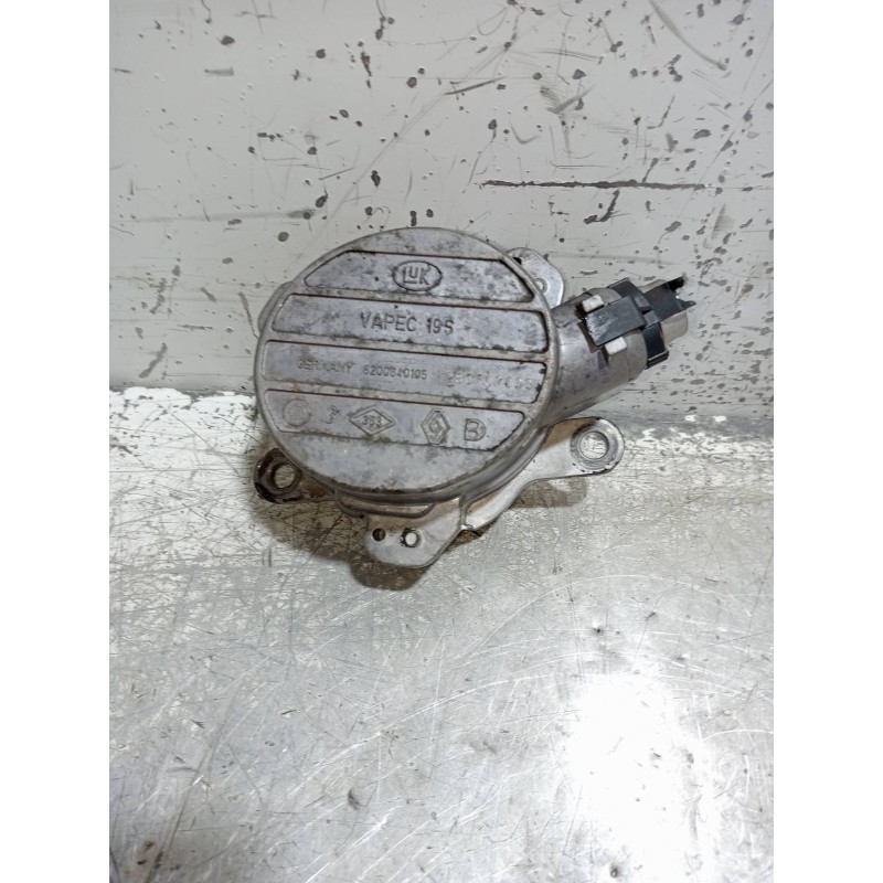 Recambio de depresor freno / bomba vacio para opel movano (2004 =>) 2.5 cdti referencia OEM IAM 8200640105  