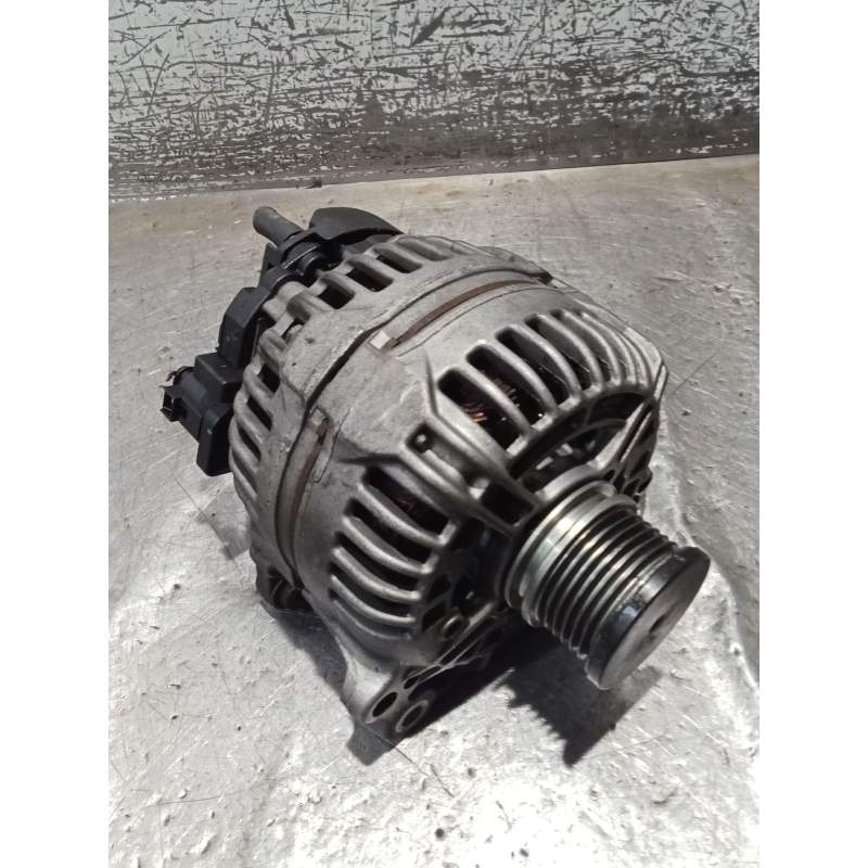 Recambio de alternador para audi a4 b8 (8k2) 2.0 tdi referencia OEM IAM 03G903016E 0124525114 140A