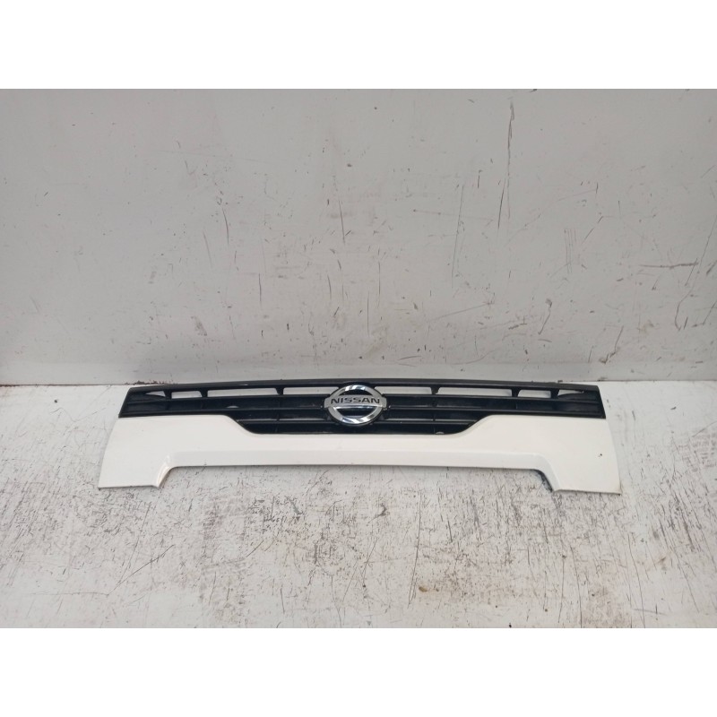 Recambio de panel frontal para nissan cabstar 09.06 3.0 diesel referencia OEM IAM   