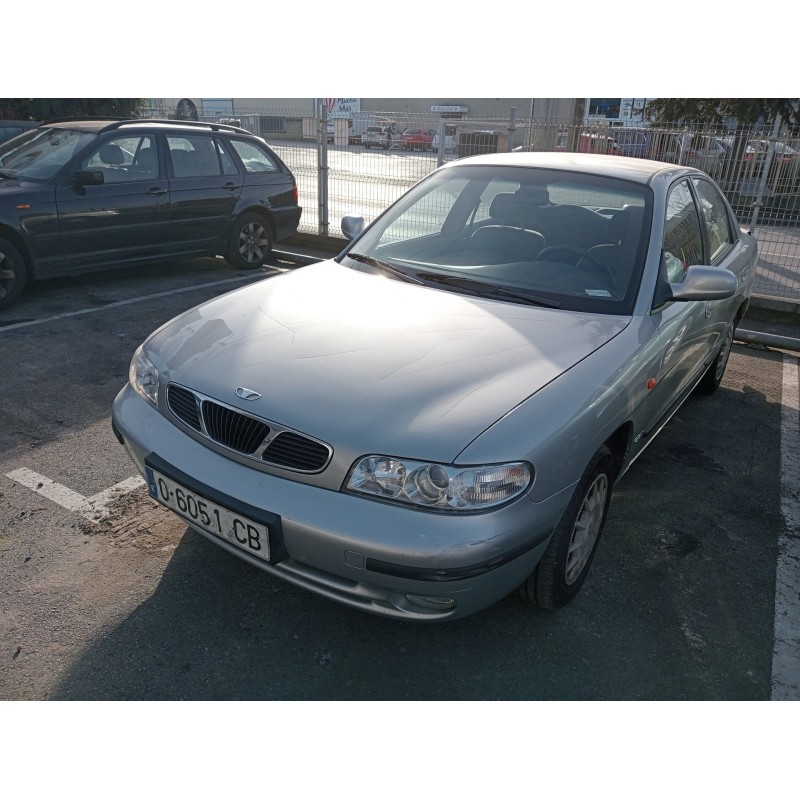 daewoo nubira berlina del año 1998