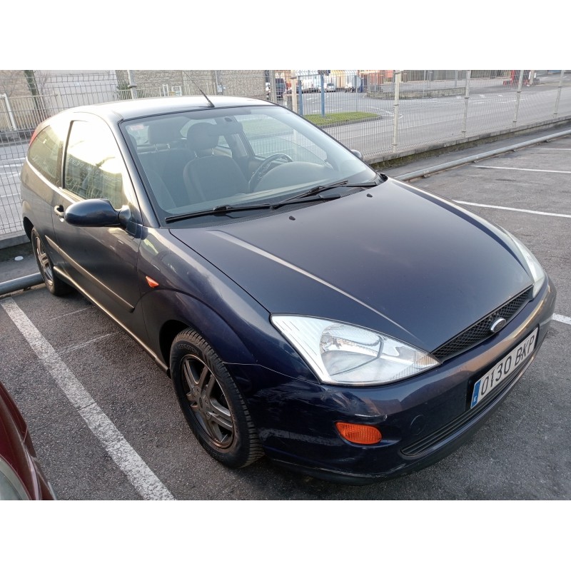 ford focus berlina (cak) del año 2001