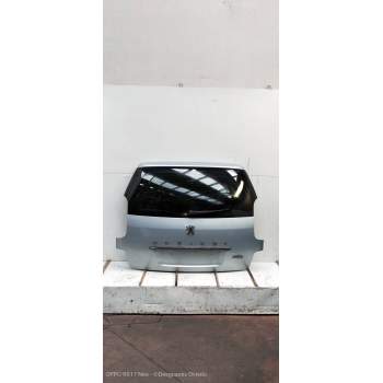 PORTON TRASERO 5P 2002