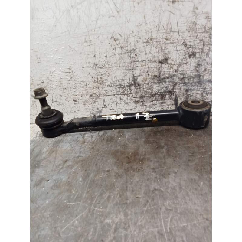 Recambio de brazo suspension inferior trasero izquierdo para lexus nx (_z1_) 300h awd (ayz15) referencia OEM IAM   