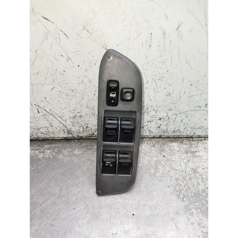 Recambio de mando elevalunas delantero izquierdo para toyota rav 4 (a2) referencia OEM IAM 8482042090  5P