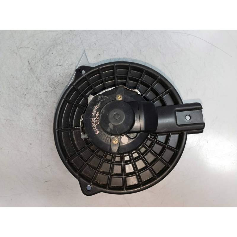 Recambio de motor calefaccion para mazda 6 monovolumen (gy) 2.0 diesel cat referencia OEM IAM HB1110J6B02 8940000232 