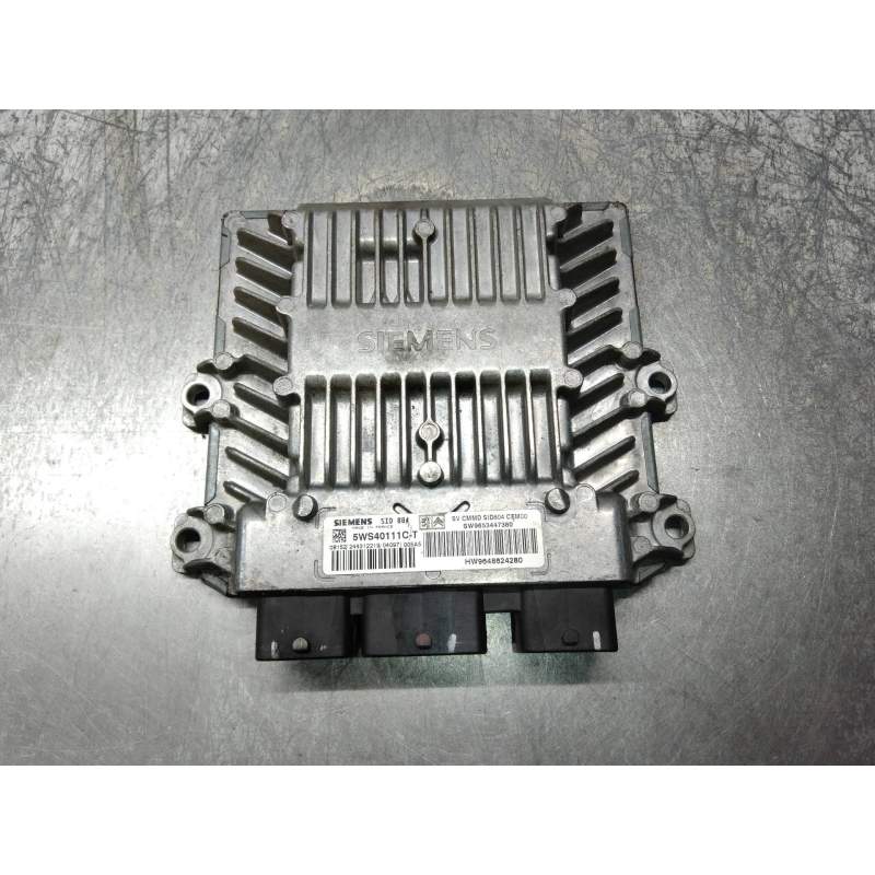Recambio de centralita motor uce para citroën c2 sx referencia OEM IAM 5WS40111CT SW9653447380 HW9648624280 SID804