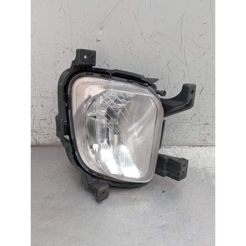 Recambio de faro antiniebla derecho para kia carens iv 1.7 crdi referencia OEM IAM 92202A4010  2013