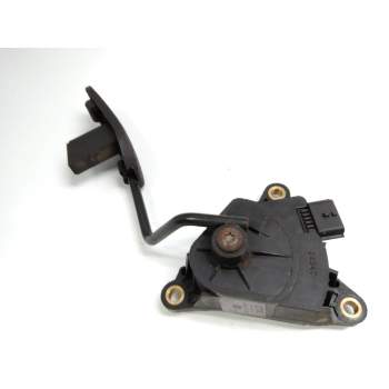 POTENCIOMETRO PEDAL 18002AX700 
