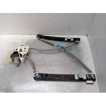 ELEVALUNAS TRASERO DERECHO AV1114553L4 5P 2016