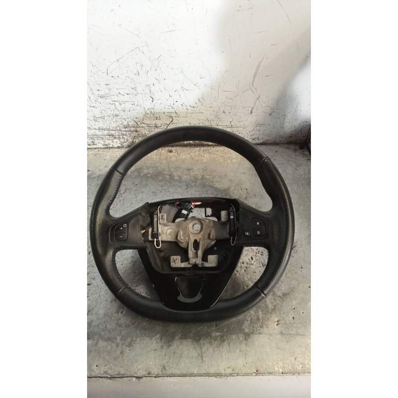 Recambio de volante para renault zoe referencia OEM IAM 484005406R  