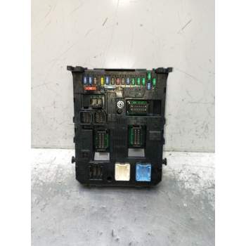 CAJA RELES / FUSIBLES 9678477280 BSI04EVK0500 2011