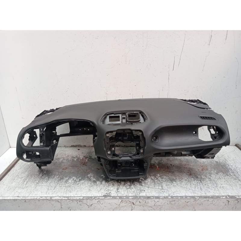 Recambio de salpicadero para jeep renegade referencia OEM IAM   2021