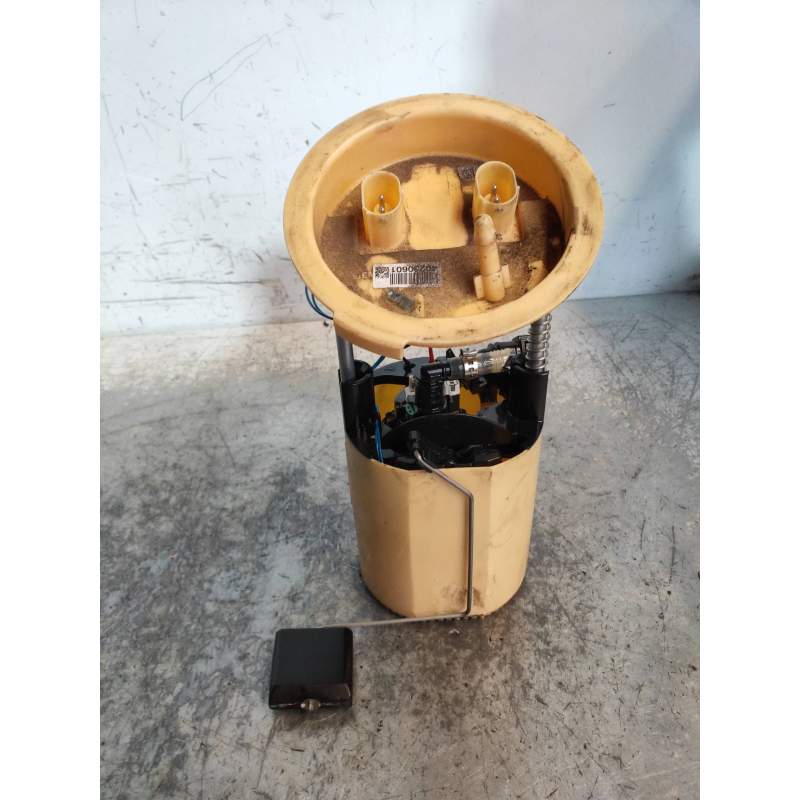 Recambio de bomba combustible para bmw x1 (e84) xdrive 23d referencia OEM IAM A2C53288891 7184951 2009