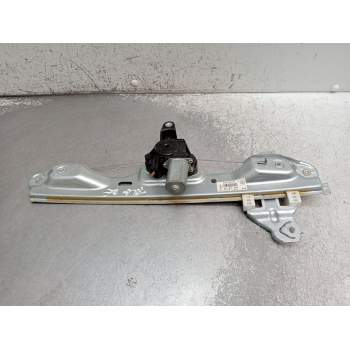 ELEVALUNAS TRASERO DERECHO 827004EA0A RR4EARHS 