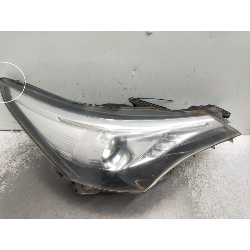 Recambio de faro derecho para toyota avensis advance referencia OEM IAM VER FOTOS  