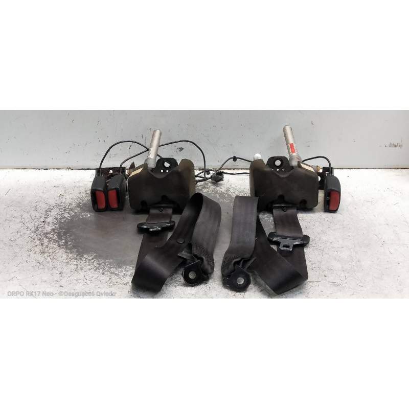 Recambio de juego cinturones trasero para volvo v50 familiar 2.0 d kinetic referencia OEM IAM  5P 2004
