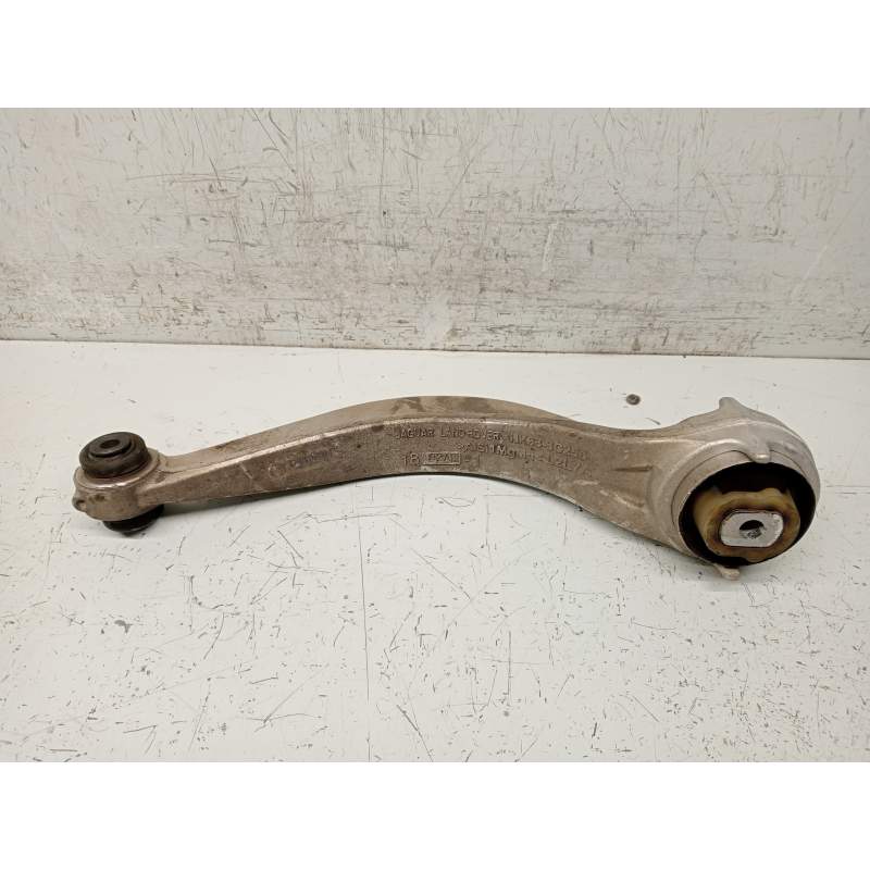 Recambio de brazo suspension inferior delantero derecho para jaguar f-pace referencia OEM IAM HK833C256  