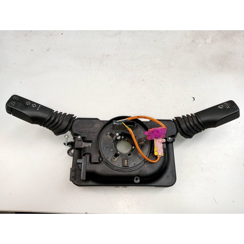 Recambio de mando luces para opel zafira b 1.9 16v cdti cat (z 19 dth / lrd) referencia OEM IAM 13177916 498990969 203502