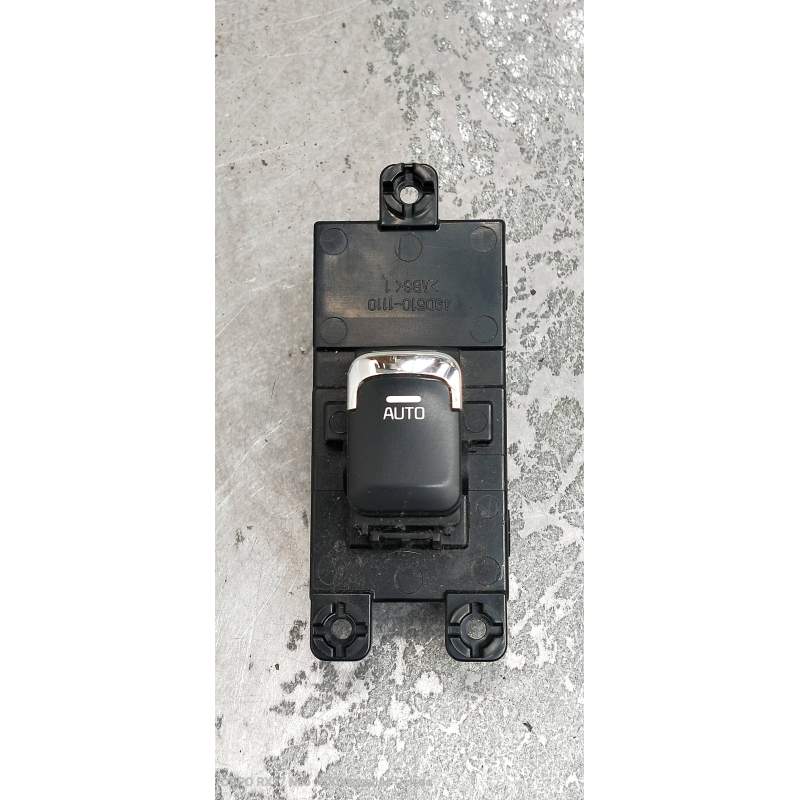 Recambio de mando elevalunas delantero derecho para kia cee´d drive referencia OEM IAM 93580A2100 4C25101000 2012