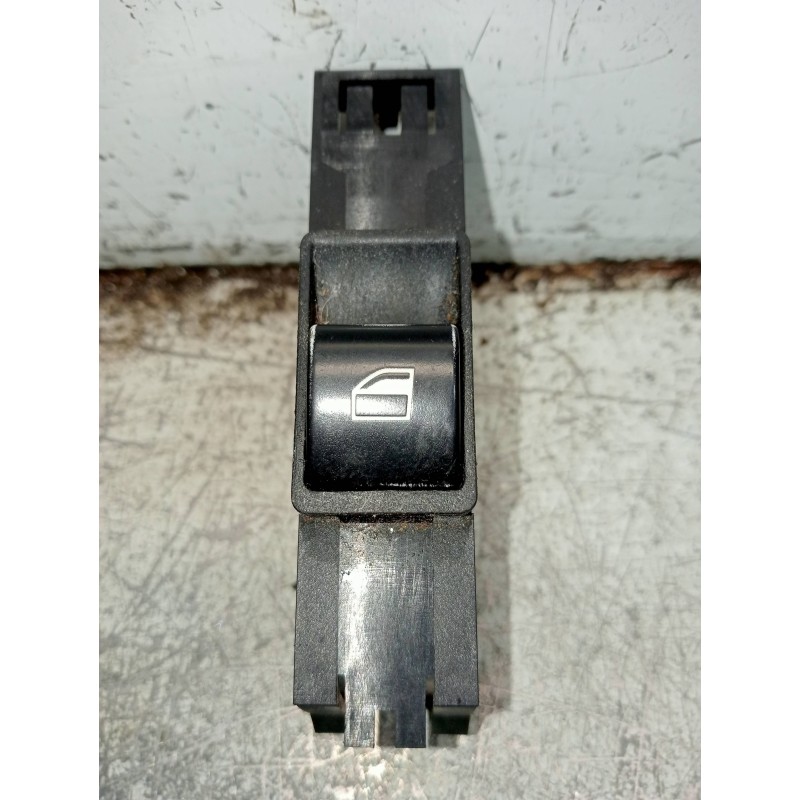 Recambio de mando elevalunas delantero derecho para bmw serie 3 compact (e46) 318ti referencia OEM IAM 03120330  3P