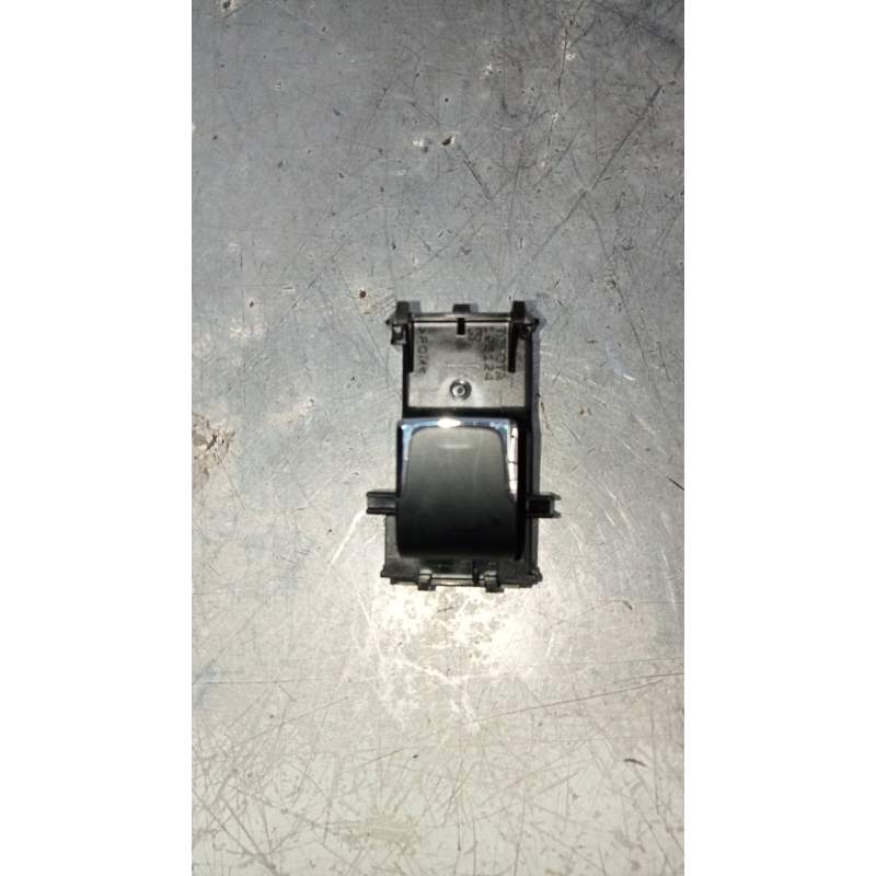 Recambio de mando elevalunas delantero derecho para lexus nx 300h 4wd referencia OEM IAM 193124 3071J90 