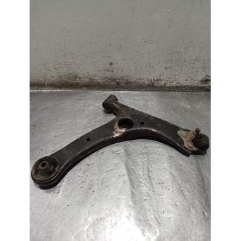 BRAZO SUSPENSION SUPERIOR DELANTERO DERECHO 14CRDI 2004
