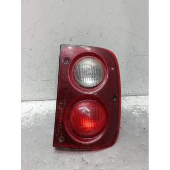 PILOTO TRASERO DERECHO 22960222 2001