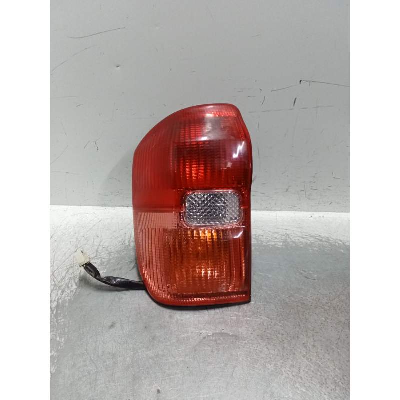 Recambio de piloto trasero izquierdo para toyota rav 4 ii (_a2_) 1.8 (zca25_, zca26_) referencia OEM IAM   